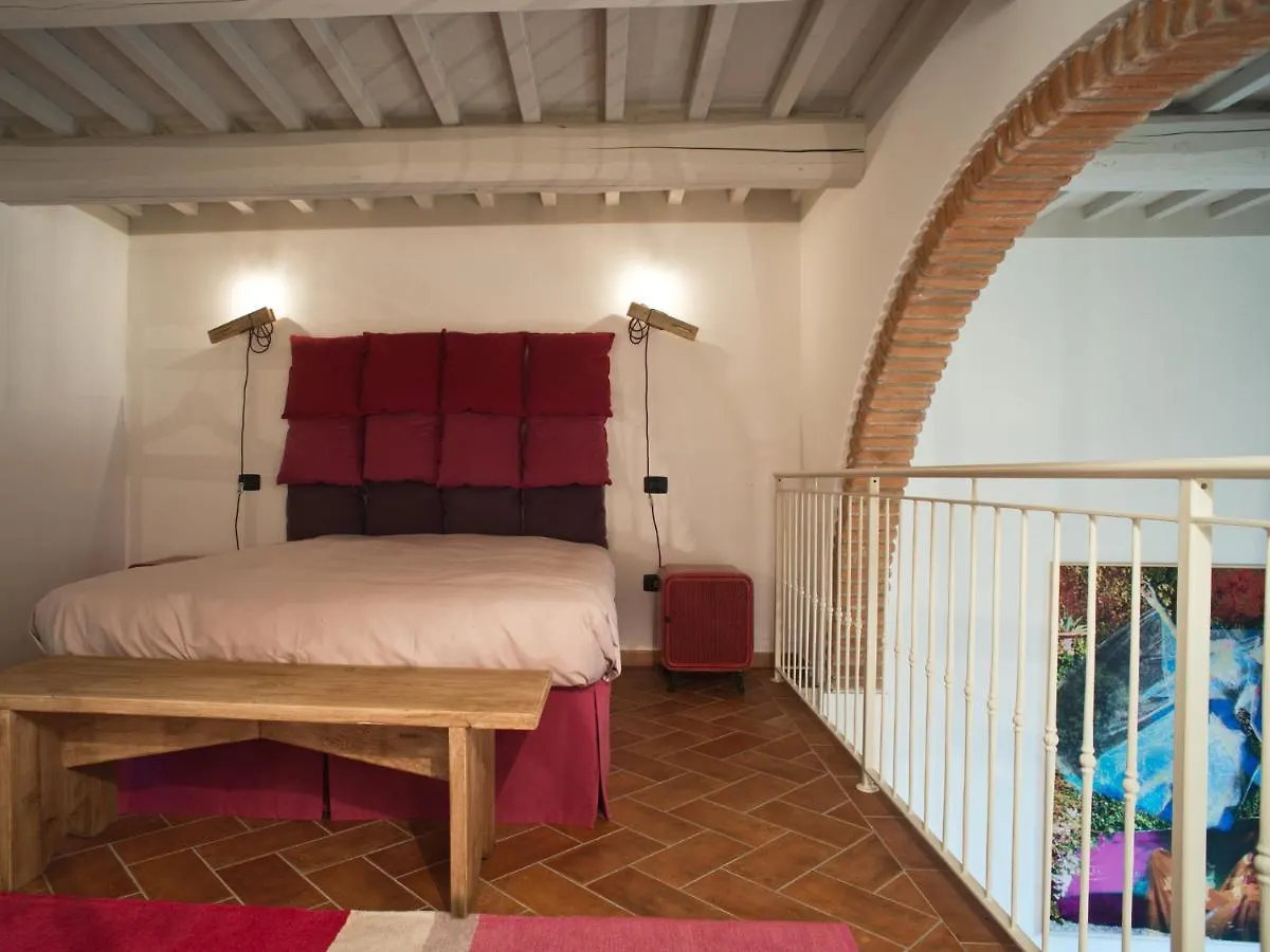 San Ruffino Apartments Lari