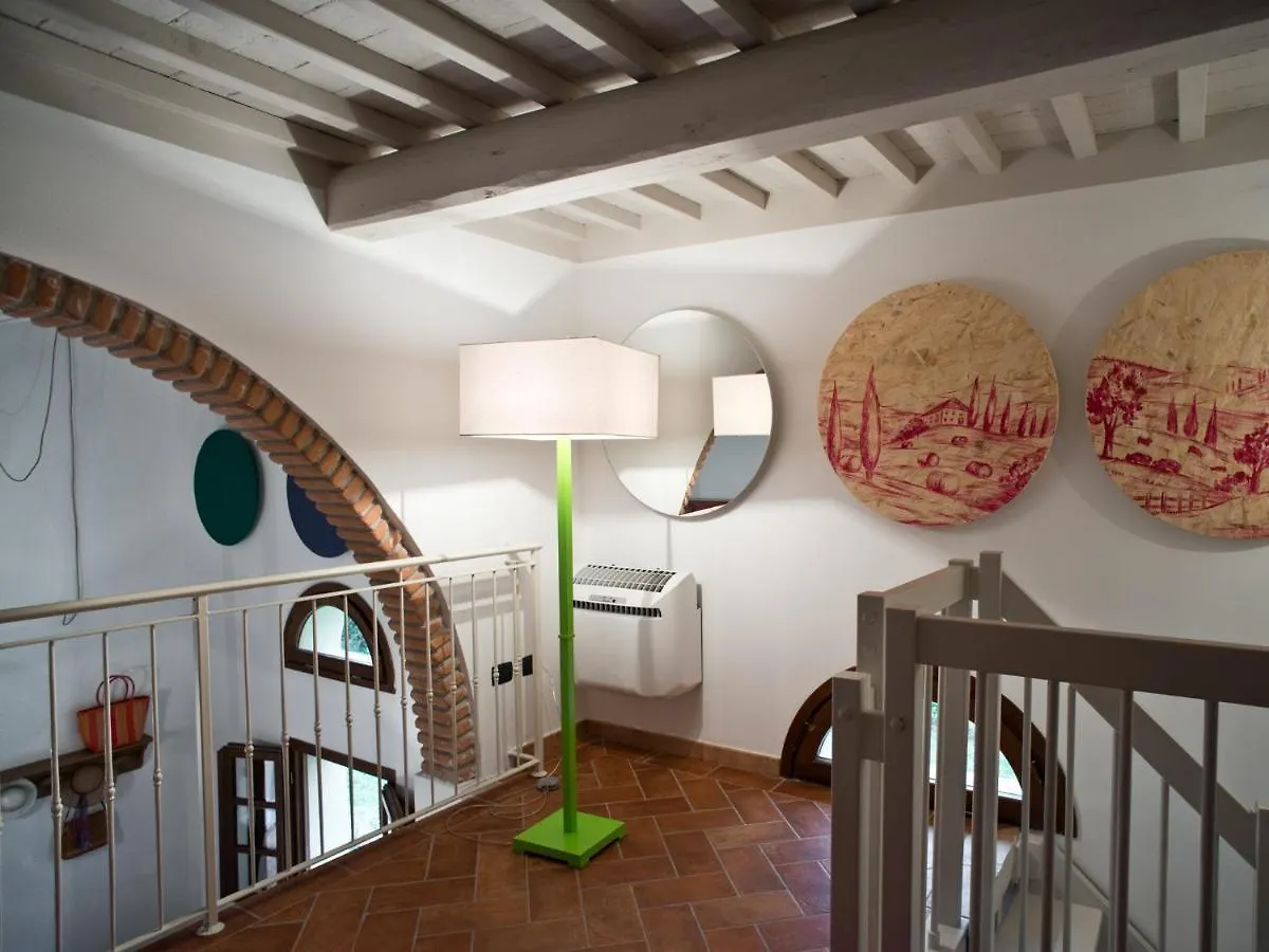 San Ruffino Apartments Lari