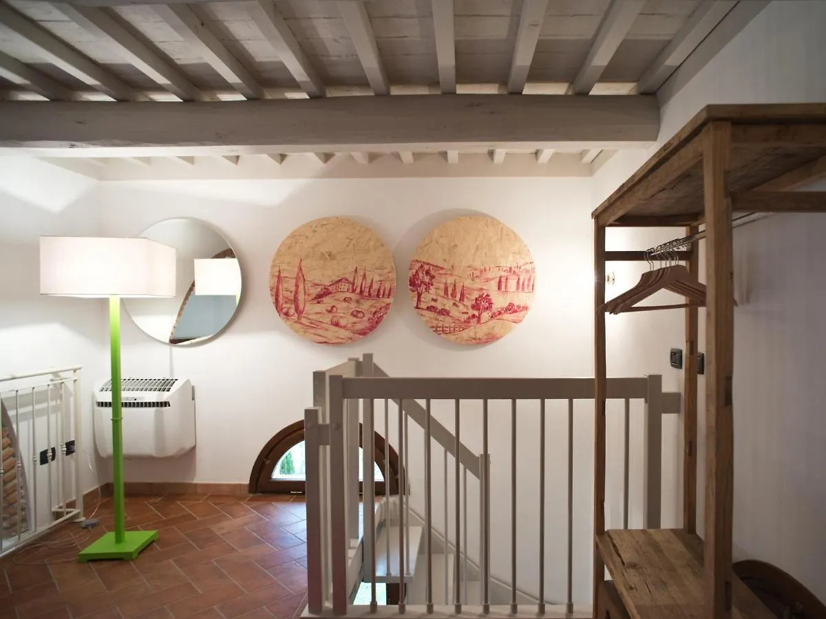 San Ruffino Apartments Lari 0*,