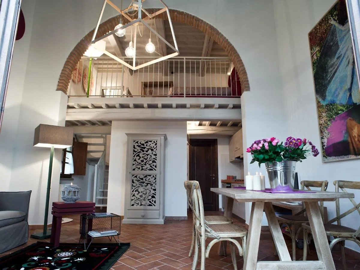 San Ruffino Apartments Lari