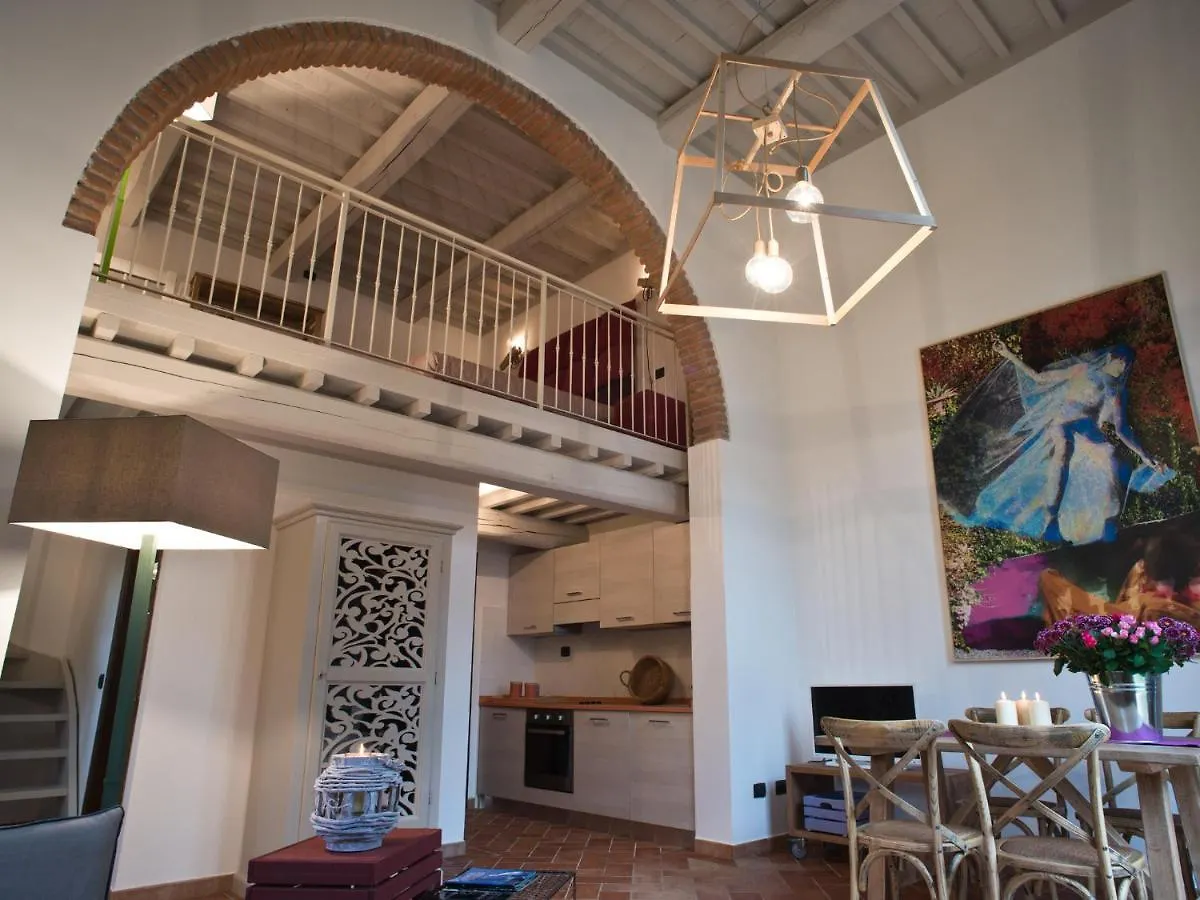San Ruffino Apartments Lari