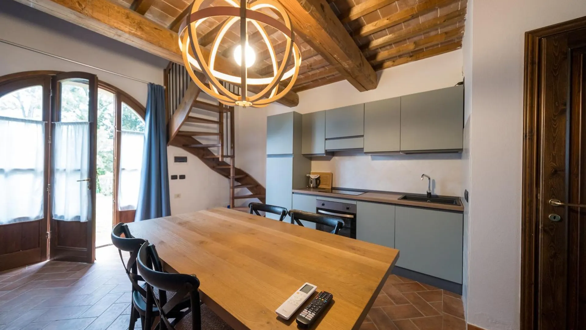 San Ruffino Apartments Lari