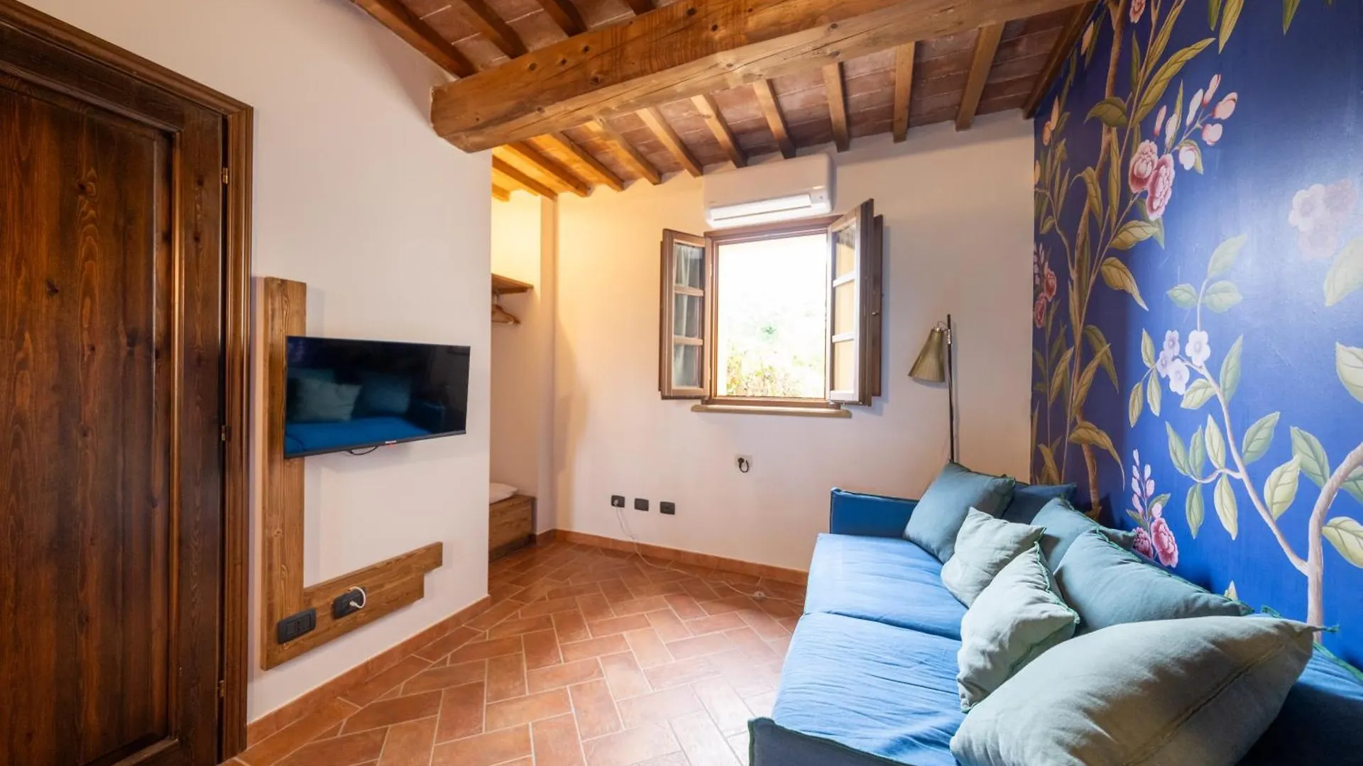 San Ruffino Apartments Lari