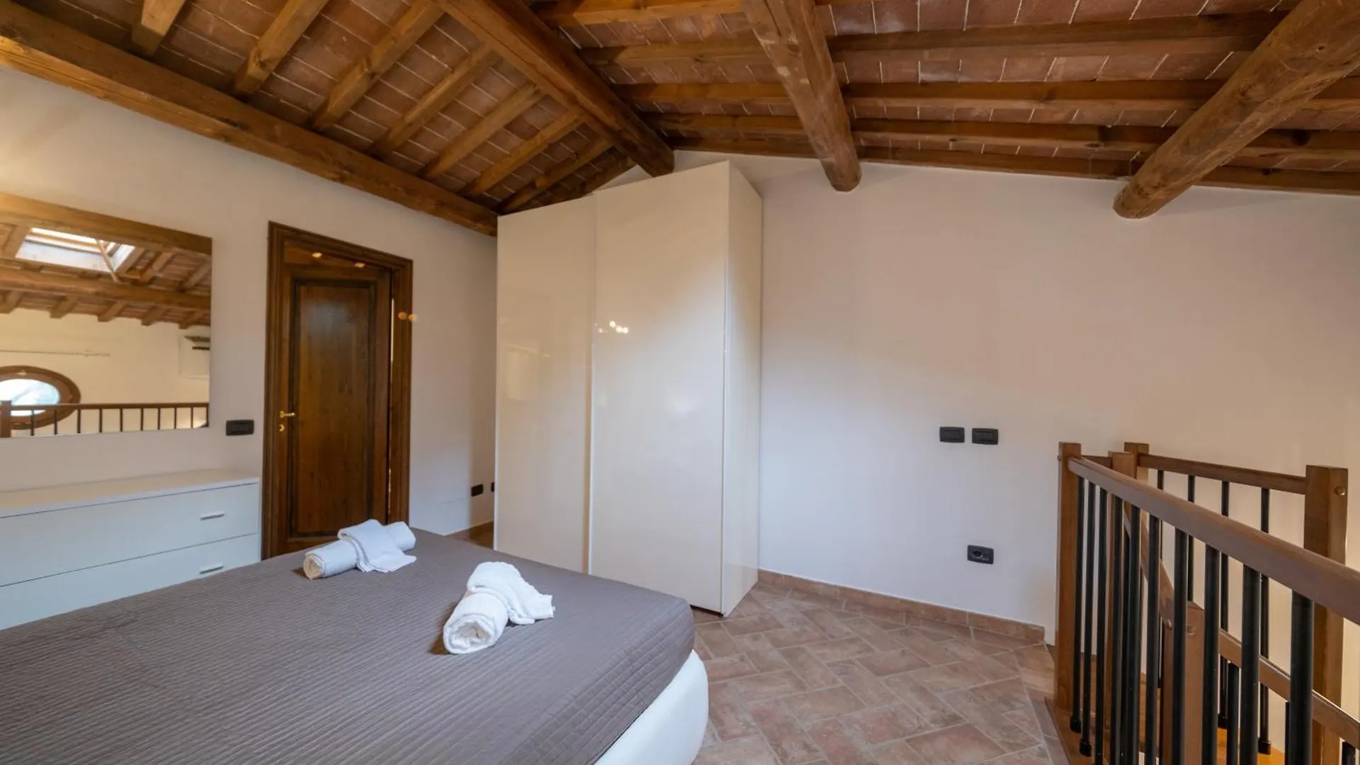 San Ruffino Apartments Lari