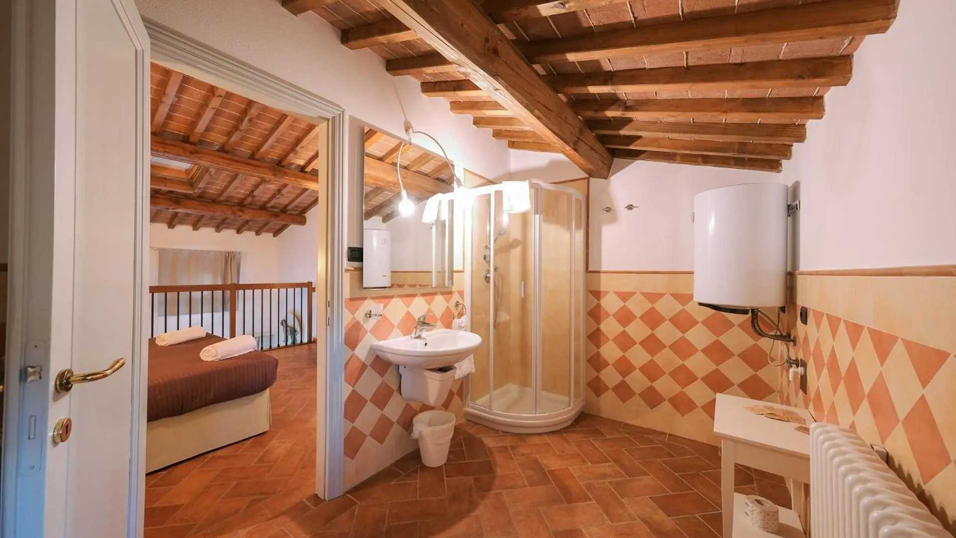 San Ruffino Apartments Lari